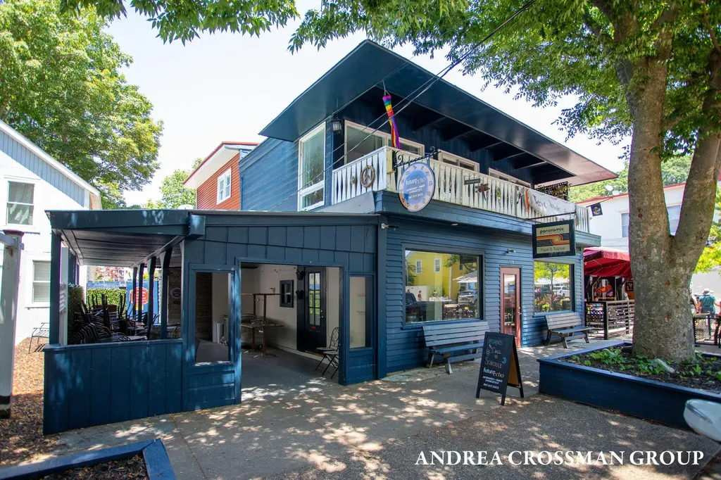 118 Hoffman Street Saugatuck City MI 49453