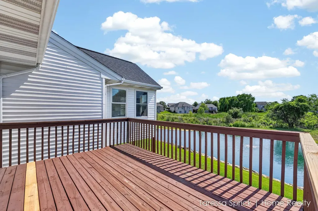 1533 Castlemaine Drive Holland Charter Township MI 49464