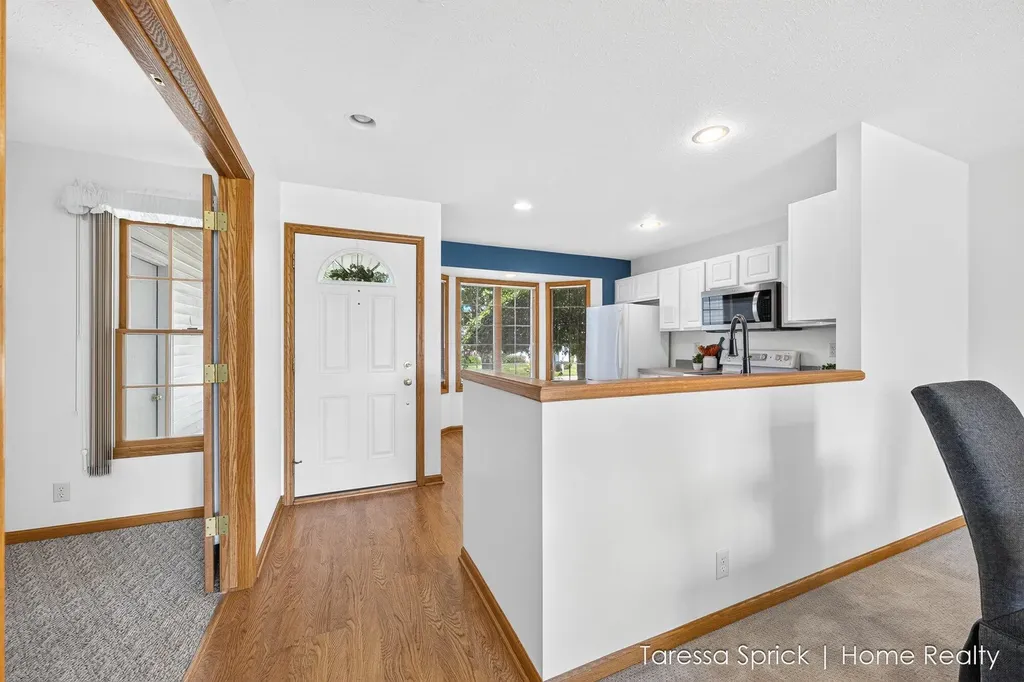 1533 Castlemaine Drive Holland Charter Township MI 49464