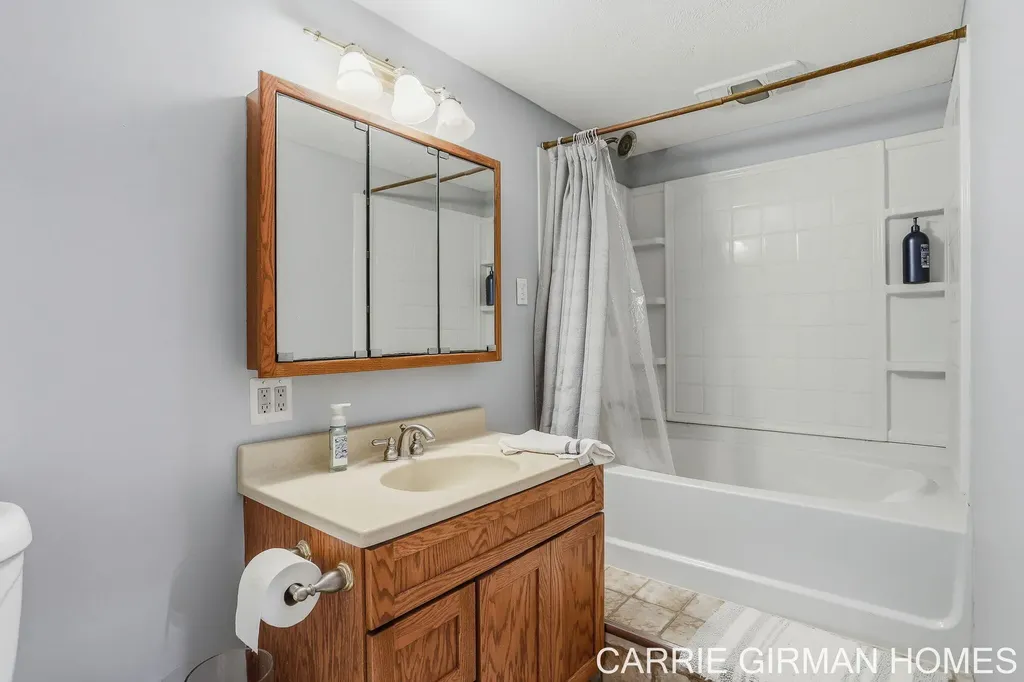 3250 Arbor Lane Manlius Township MI 49419