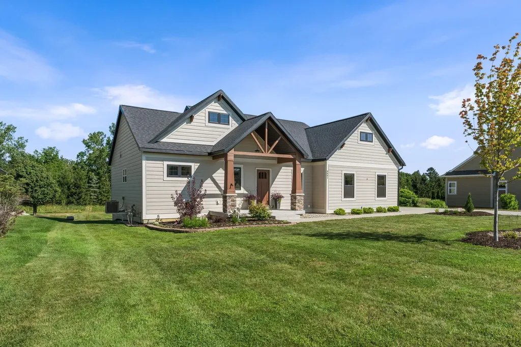 6691 Yamoto Way Saugatuck Township MI 49408