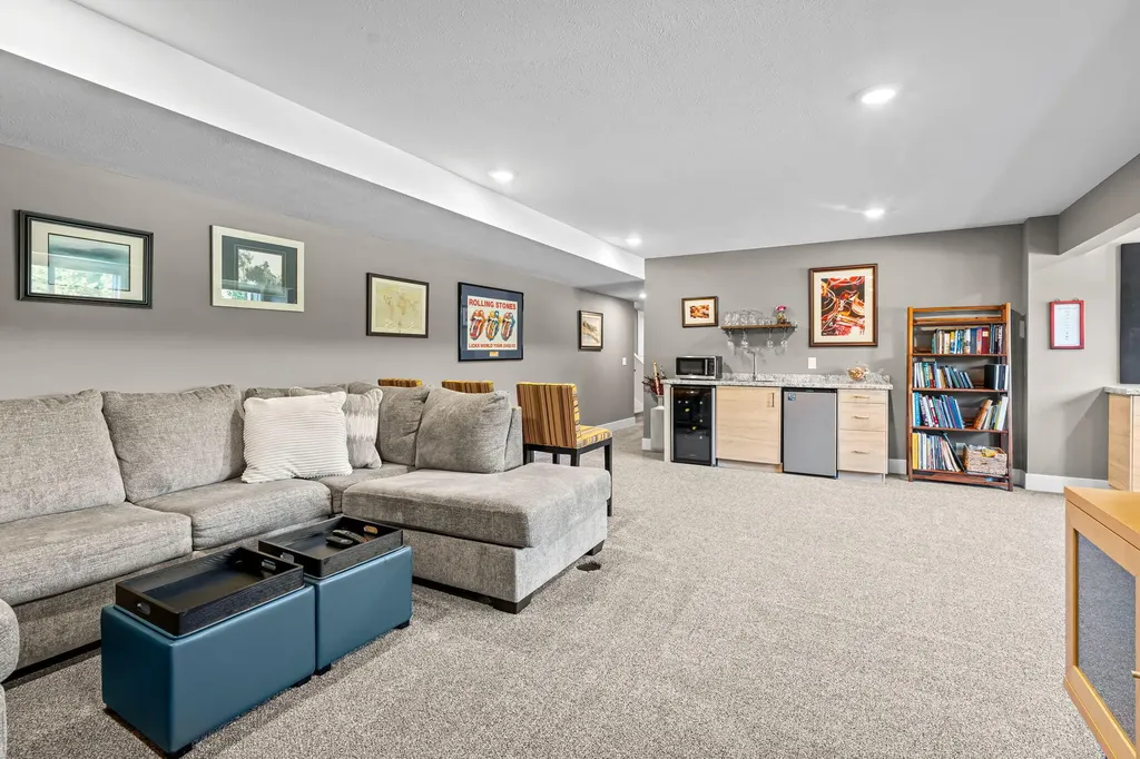 6691 Yamoto Way Saugatuck Township MI 49408