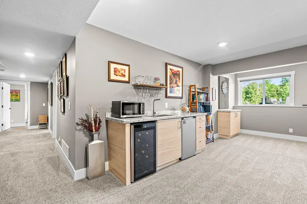 6691 Yamoto Way Saugatuck Township MI 49408