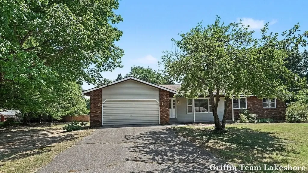 1718 Columbus Street Park Township MI 49424