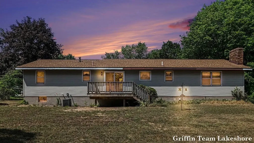 1718 Columbus Street Park Township MI 49424