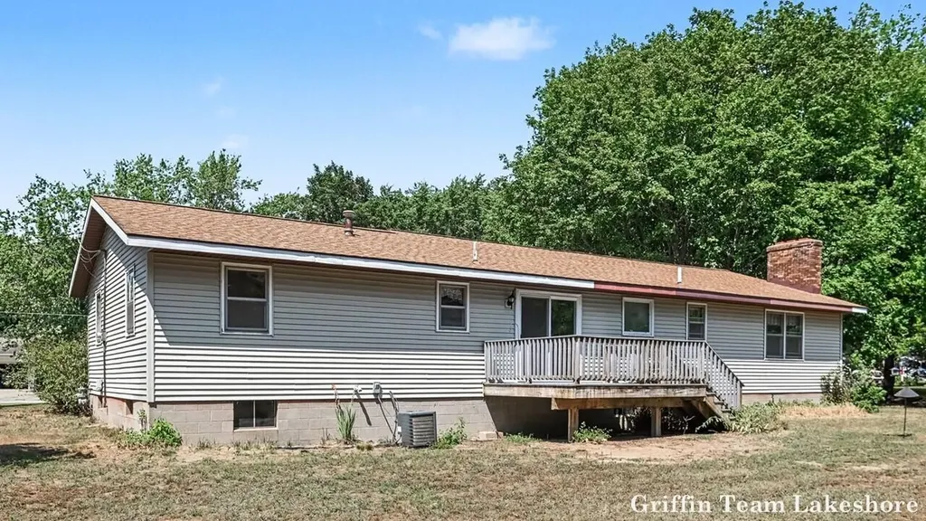 1718 Columbus Street Park Township MI 49424