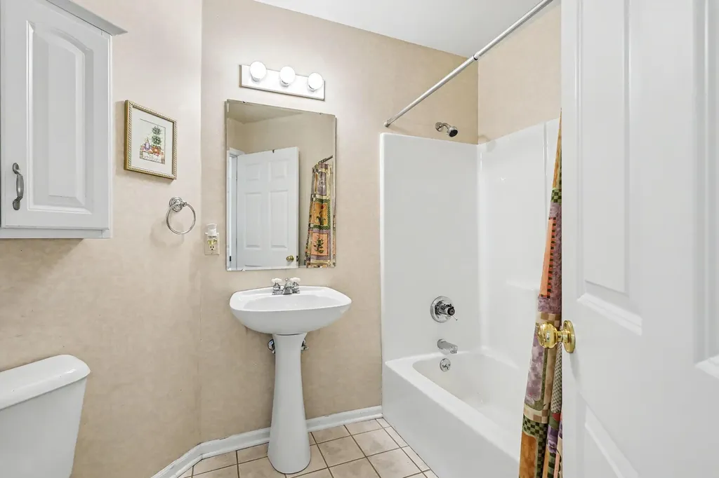 3042 Roberts Way Holland Charter Township MI 49424