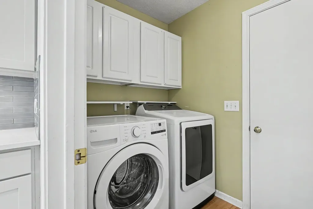 3042 Roberts Way Holland Charter Township MI 49424