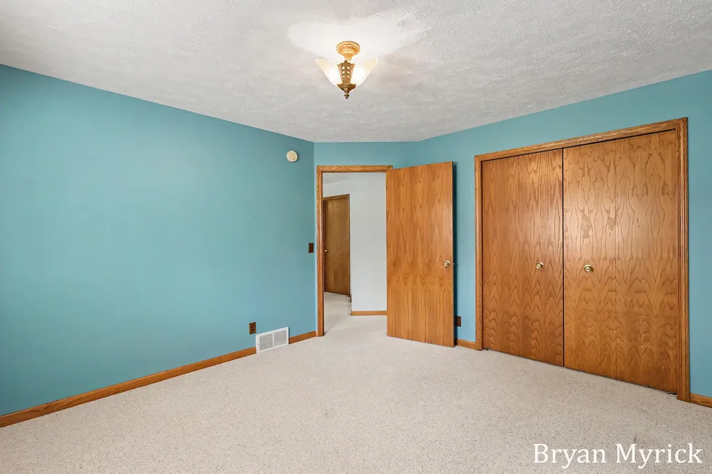 3042 Roberts Way Holland Charter Township MI 49424