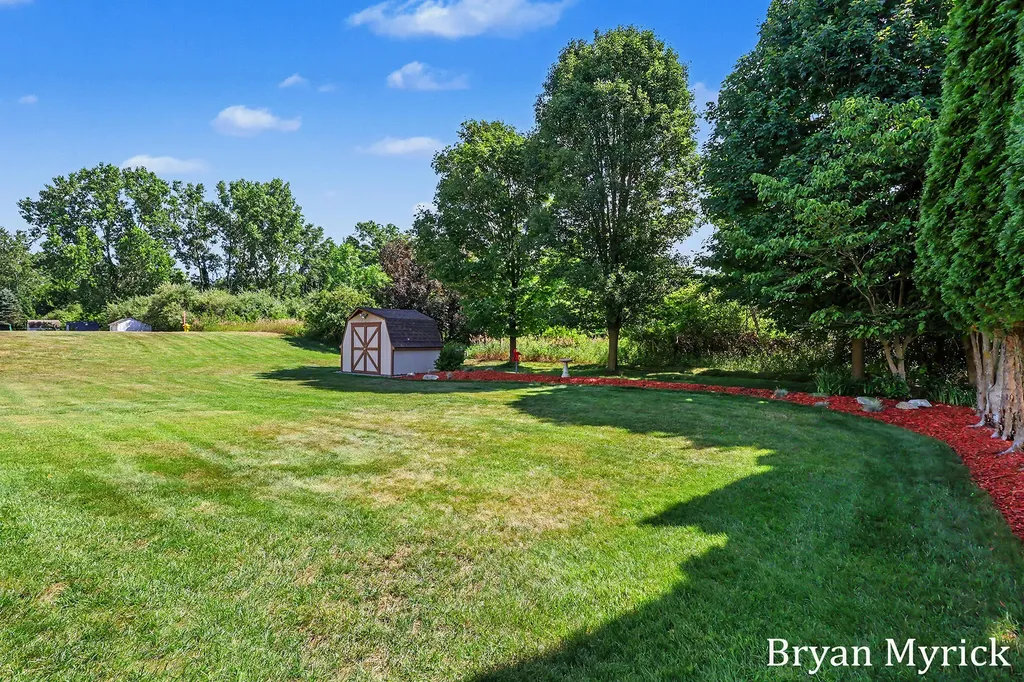 3042 Roberts Way Holland Charter Township MI 49424