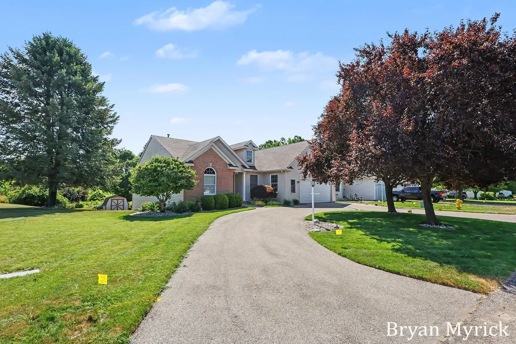 3042 Roberts Way Holland Charter Township MI 49424