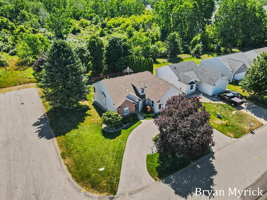3042 Roberts Way Holland Charter Township MI 49424