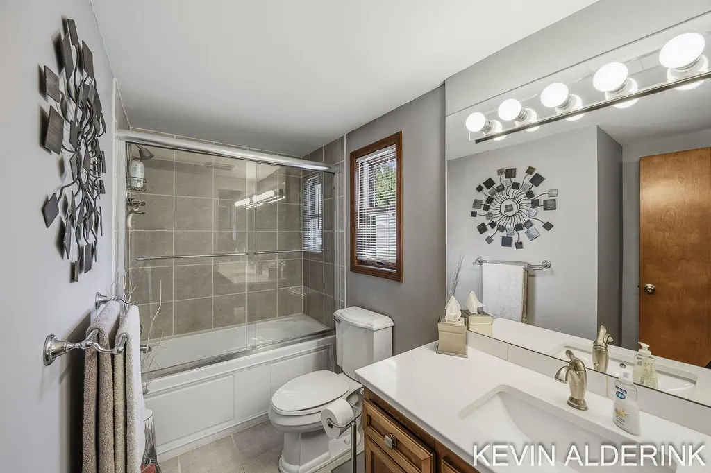 136 S Fairview Road Zeeland City MI 49464