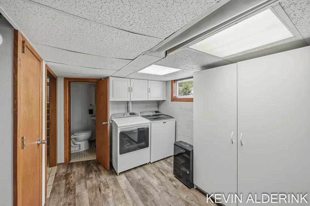 136 S Fairview Road Zeeland City MI 49464