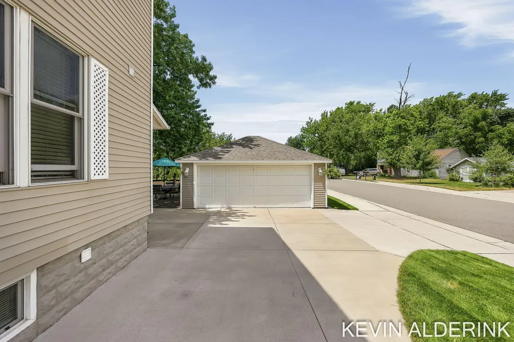 136 S Fairview Road Zeeland City MI 49464