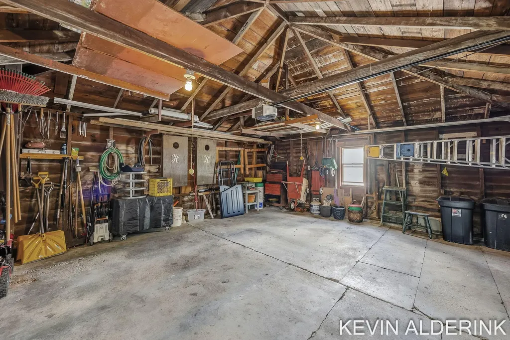 136 S Fairview Road Zeeland City MI 49464