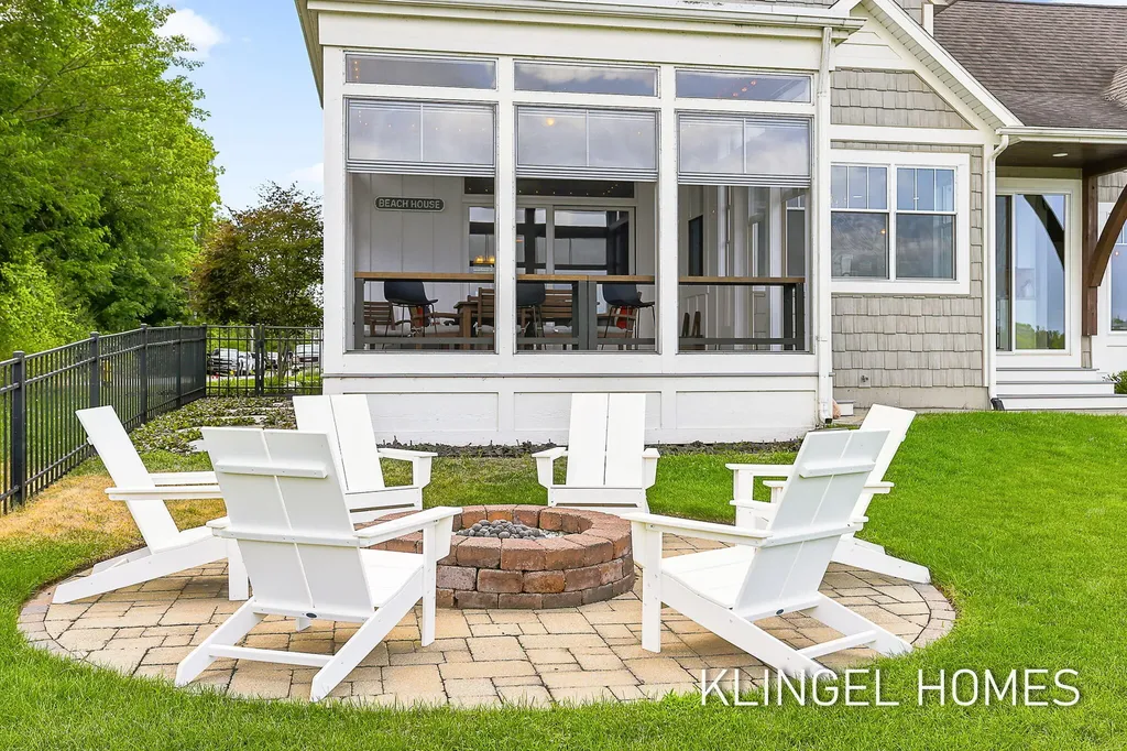 702 Elk Avenue Spring Lake Village MI 49456