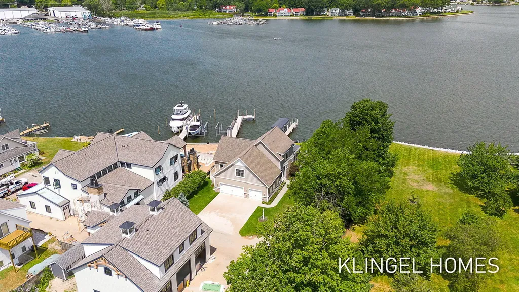 702 Elk Avenue Spring Lake Village MI 49456