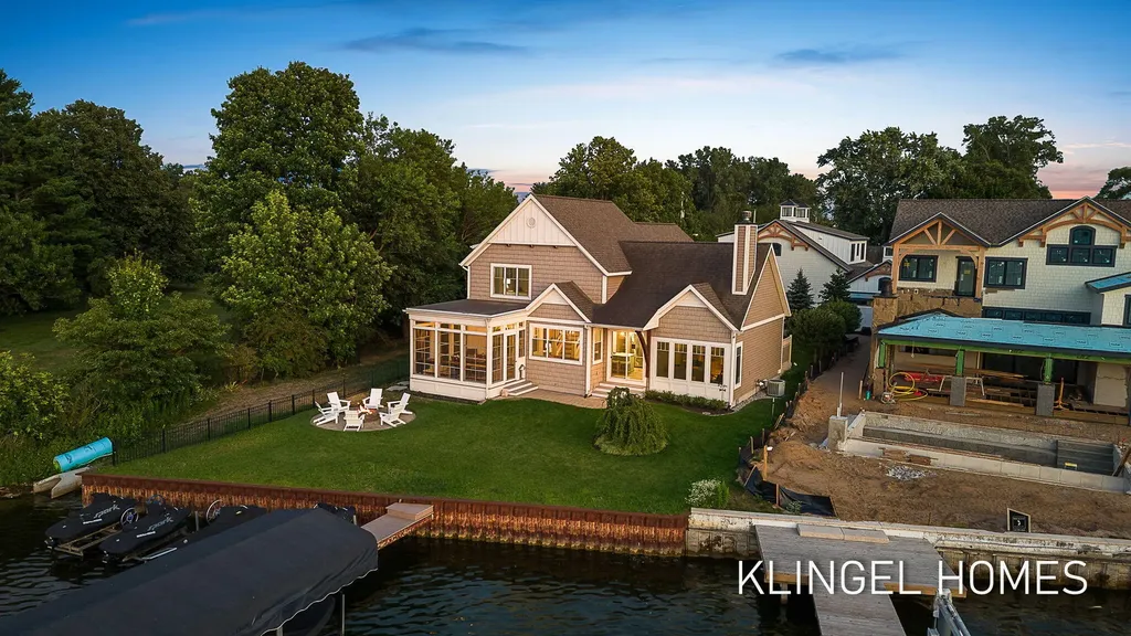 702 Elk Avenue Spring Lake Village MI 49456