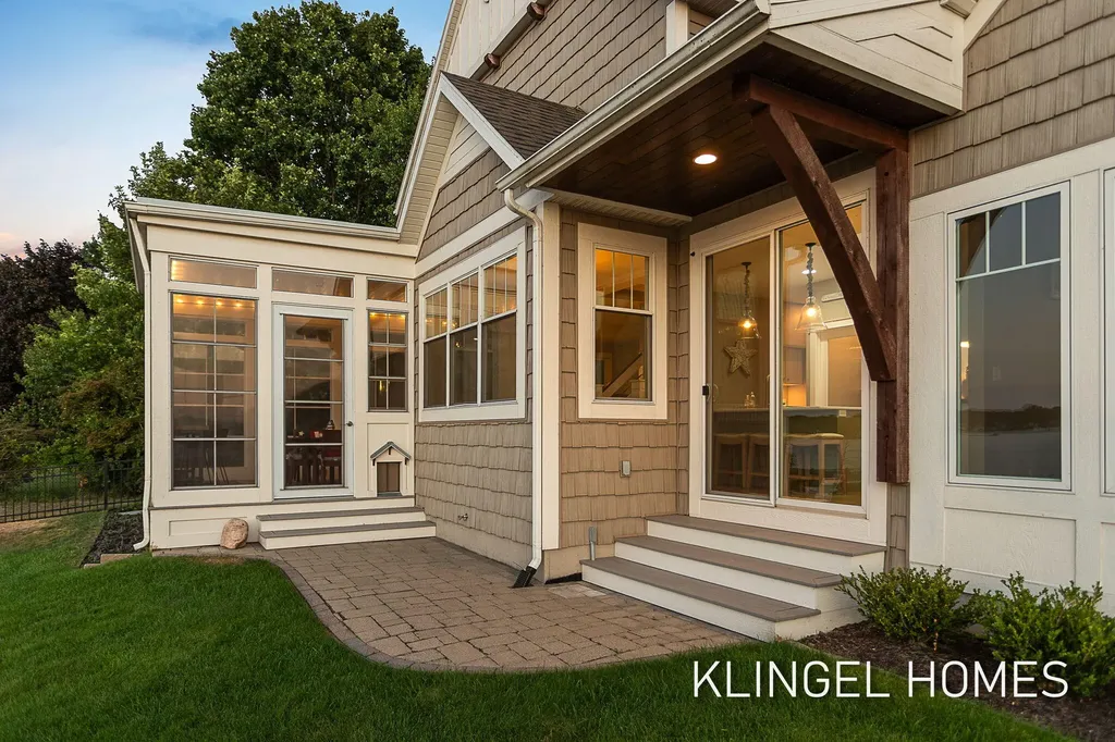 702 Elk Avenue Spring Lake Village MI 49456