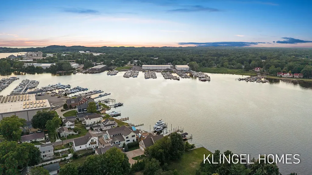702 Elk Avenue Spring Lake Village MI 49456