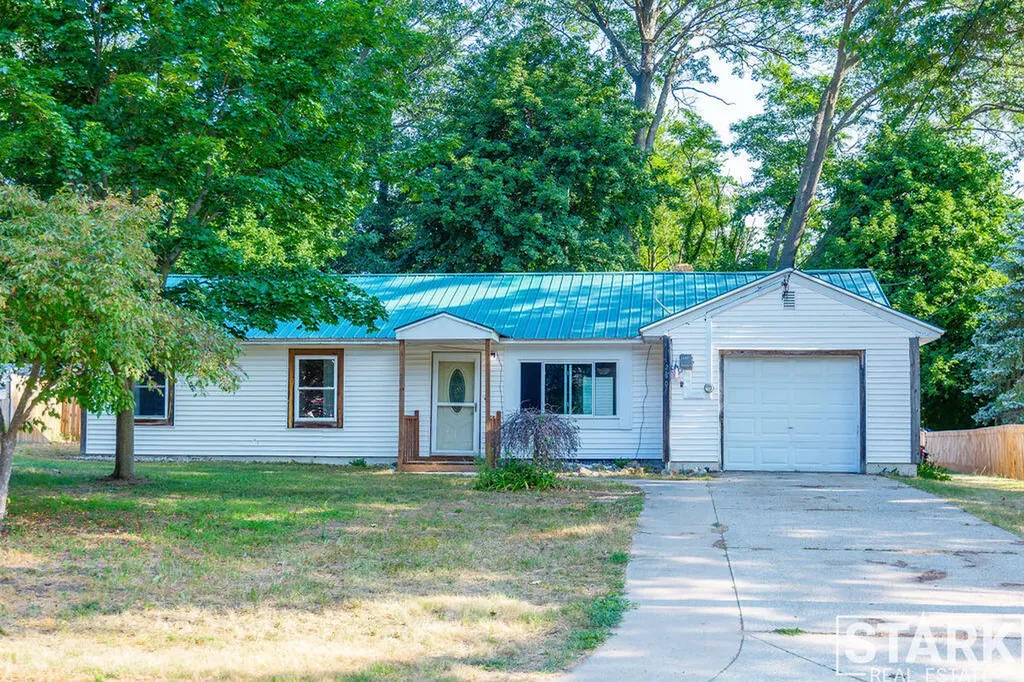 280 Elm Street Fruitport Village MI 49415