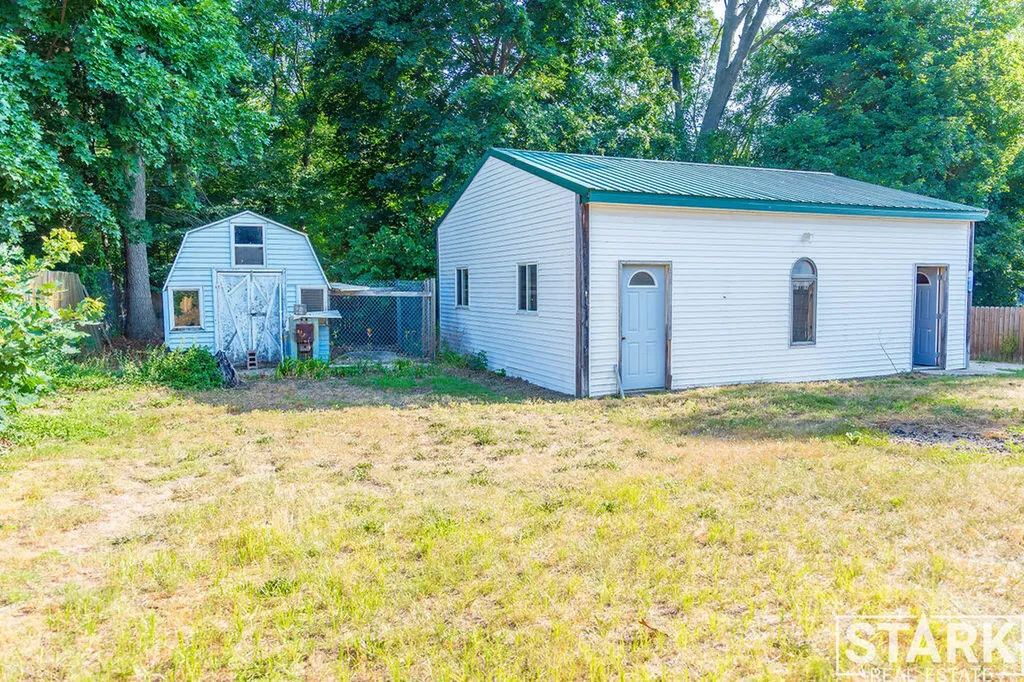280 Elm Street Fruitport Village MI 49415