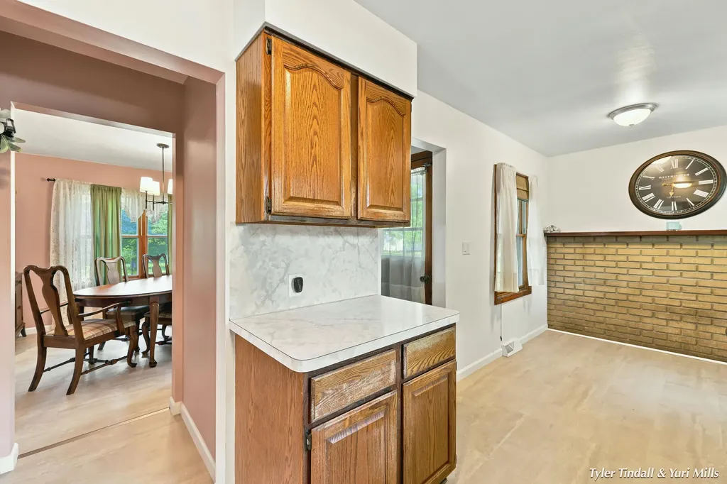 2029 Southland Drive Muskegon Charter Township MI 49442