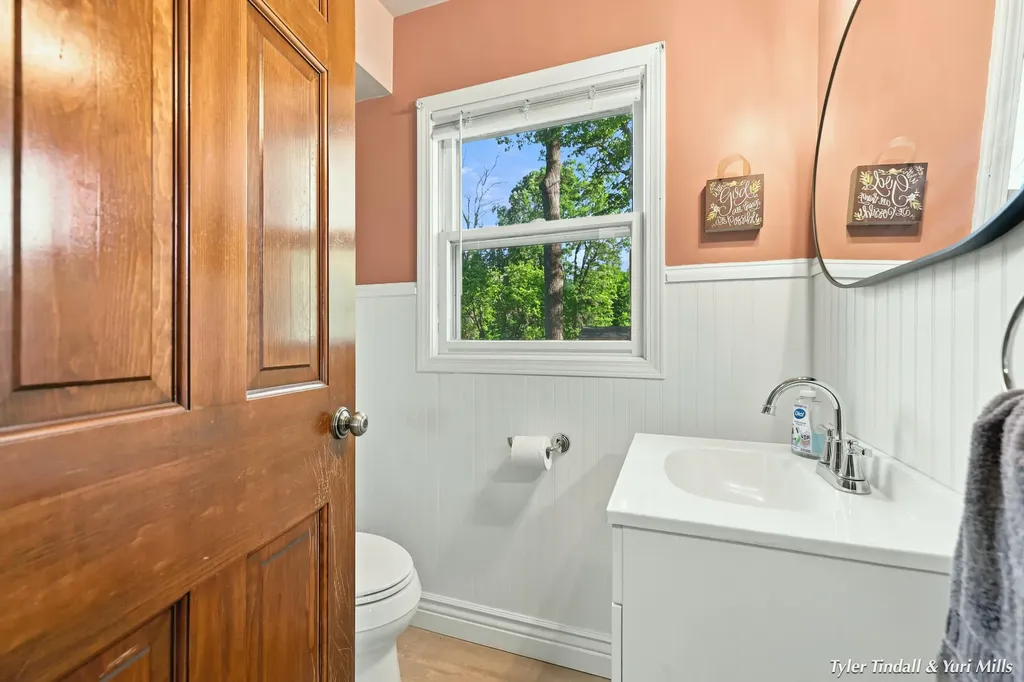 2029 Southland Drive Muskegon Charter Township MI 49442