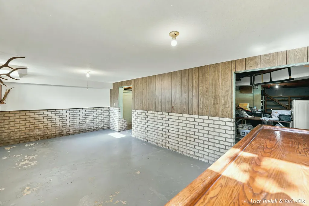 2029 Southland Drive Muskegon Charter Township MI 49442