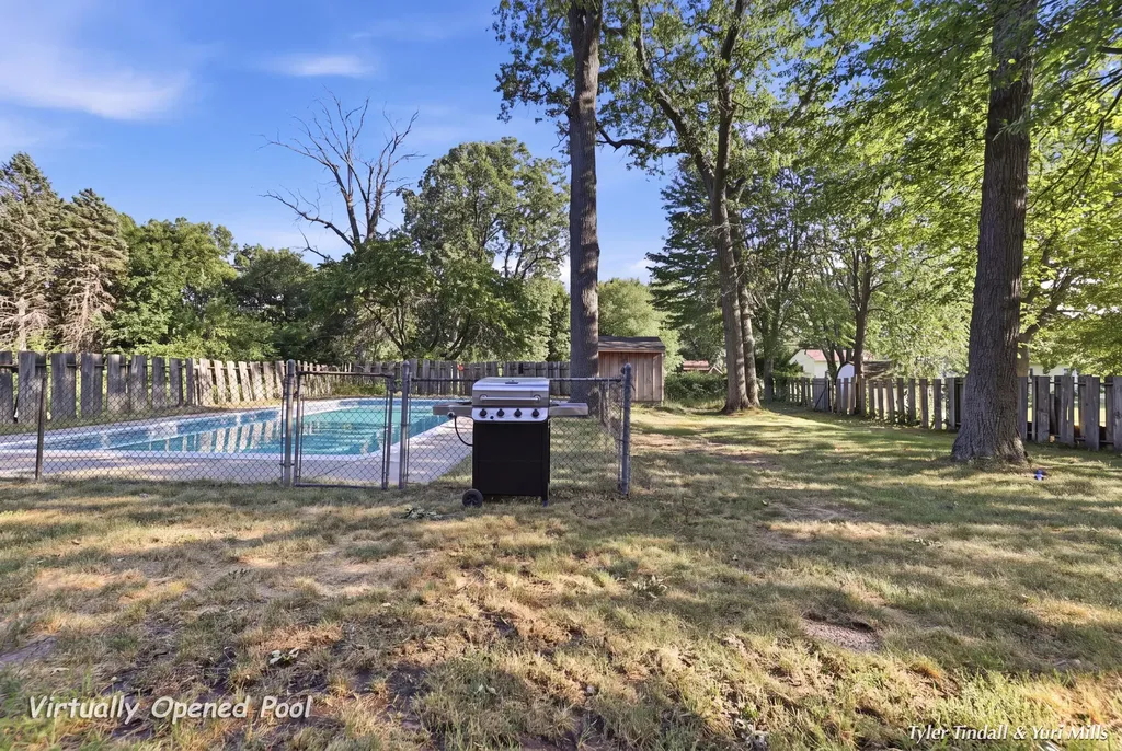 2029 Southland Drive Muskegon Charter Township MI 49442