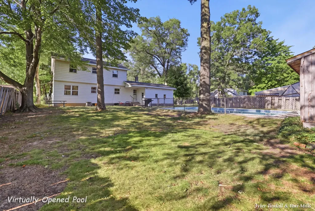 2029 Southland Drive Muskegon Charter Township MI 49442