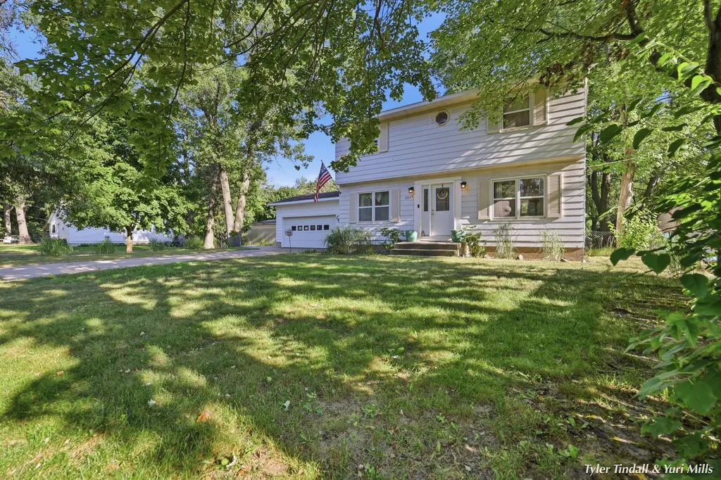 2029 Southland Drive Muskegon Charter Township MI 49442