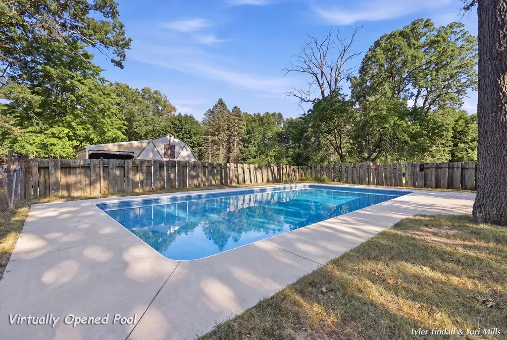 2029 Southland Drive Muskegon Charter Township MI 49442