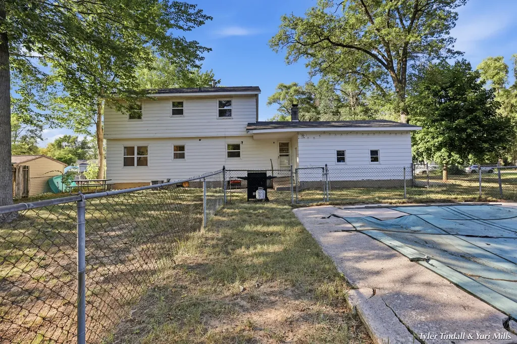 2029 Southland Drive Muskegon Charter Township MI 49442