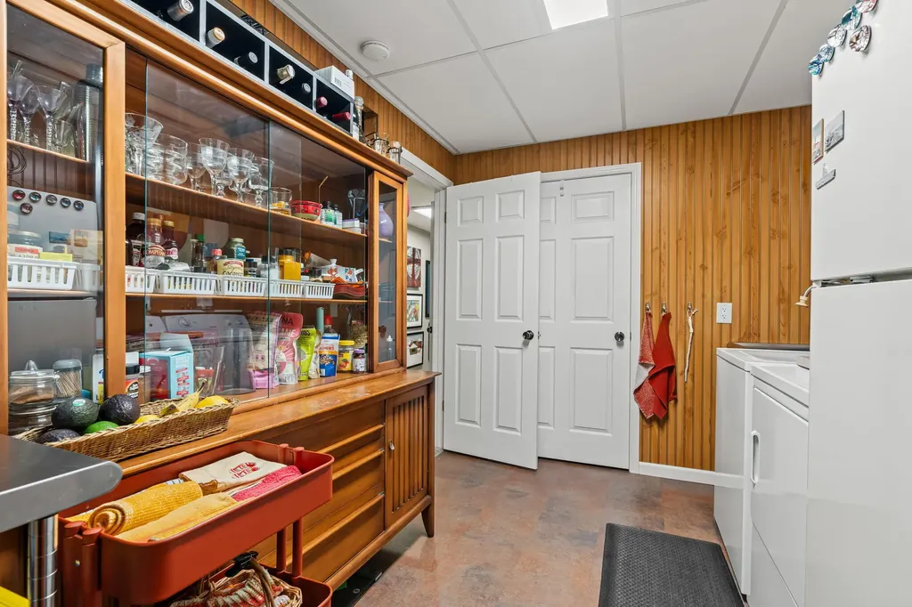 6806 Wiley Road Unknown City MI 49406