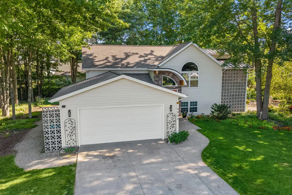 6806 Wiley Road Unknown City MI 49406