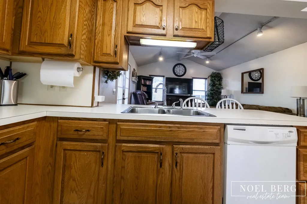 1641 Moulton Avenue North Muskegon City MI 49445