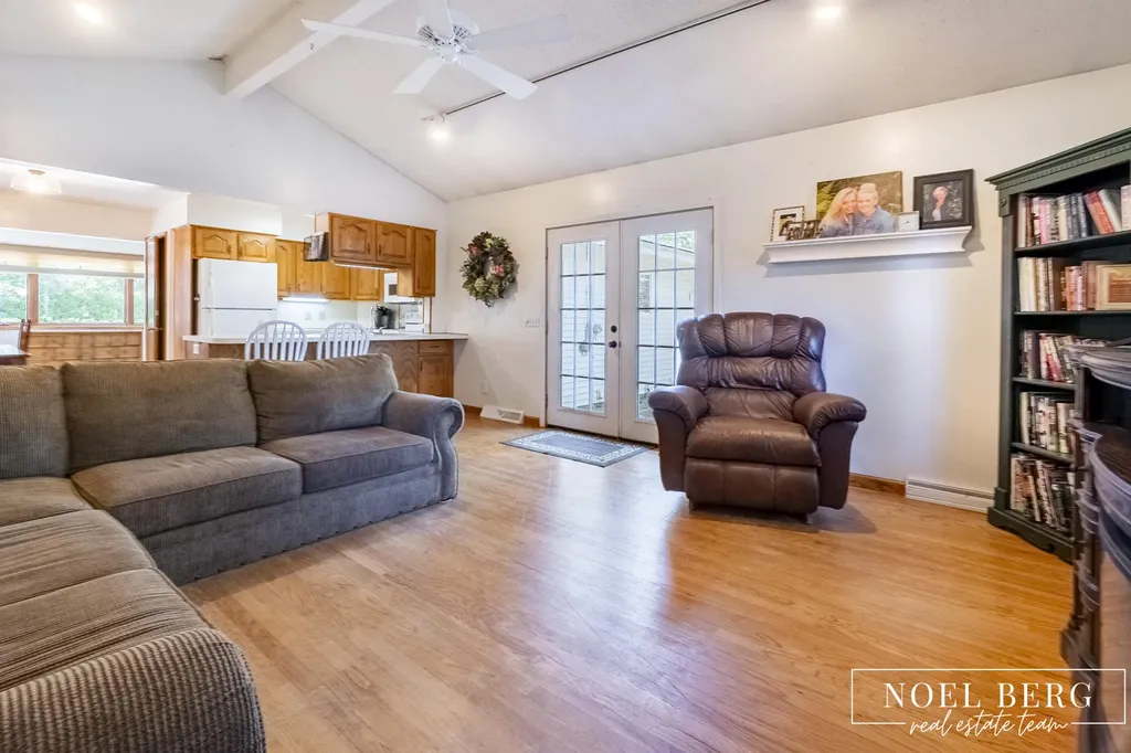 1641 Moulton Avenue North Muskegon City MI 49445