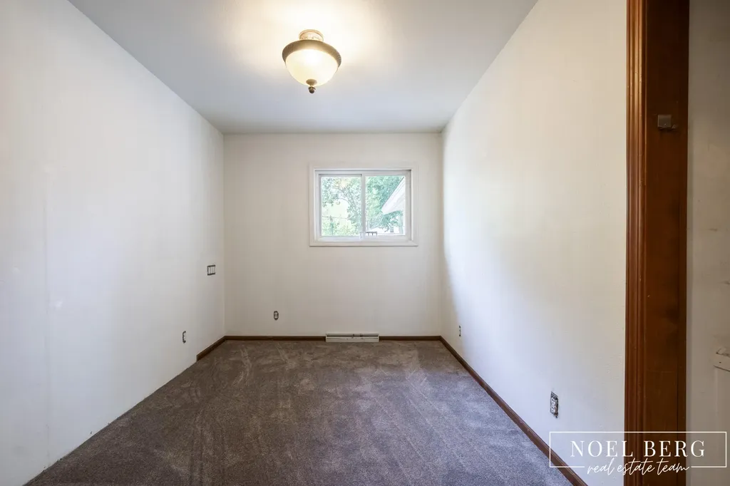1641 Moulton Avenue North Muskegon City MI 49445