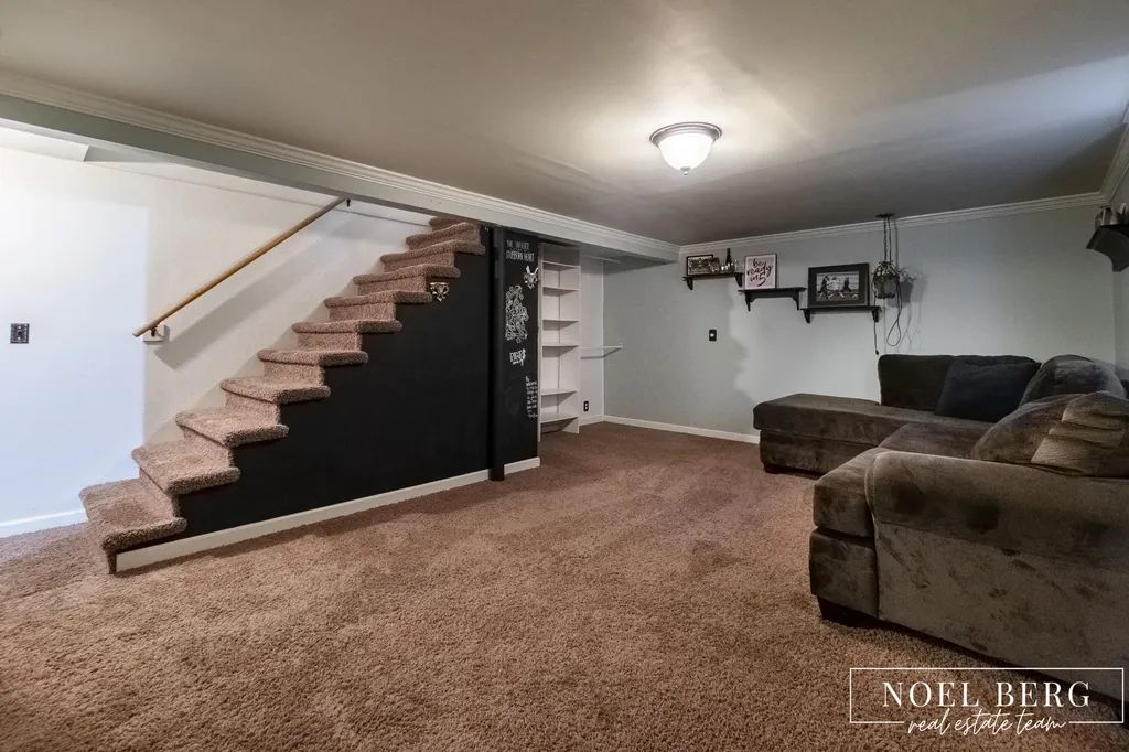 1641 Moulton Avenue North Muskegon City MI 49445