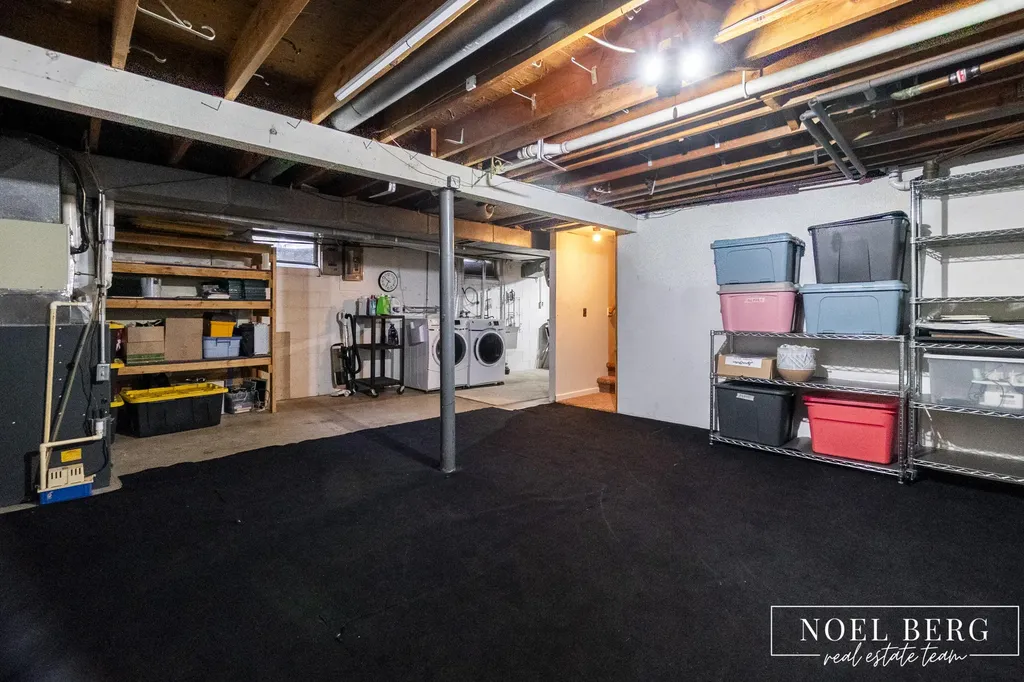 1641 Moulton Avenue North Muskegon City MI 49445