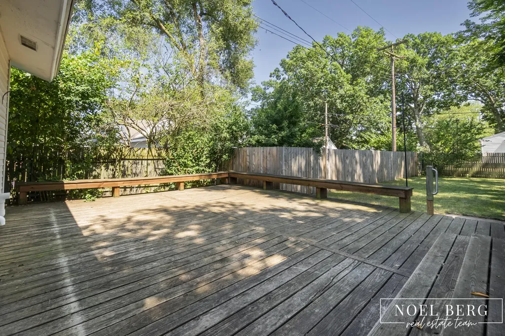 1641 Moulton Avenue North Muskegon City MI 49445