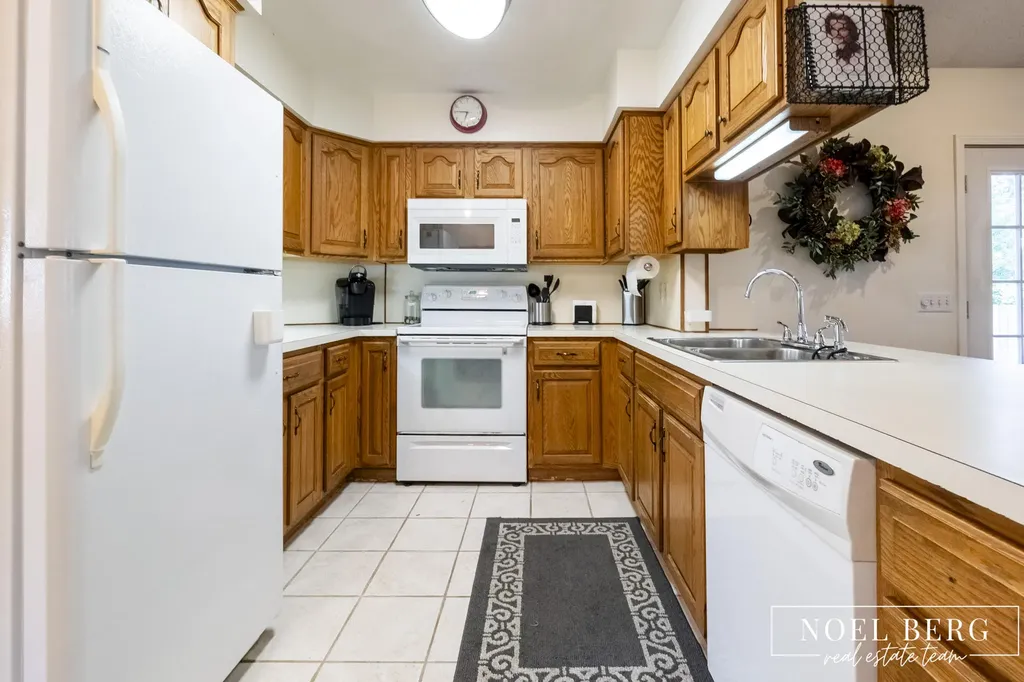 1641 Moulton Avenue North Muskegon City MI 49445