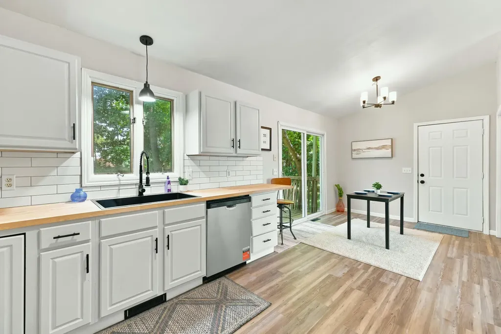 2046 N Roberts Road Muskegon Charter Township MI 49445