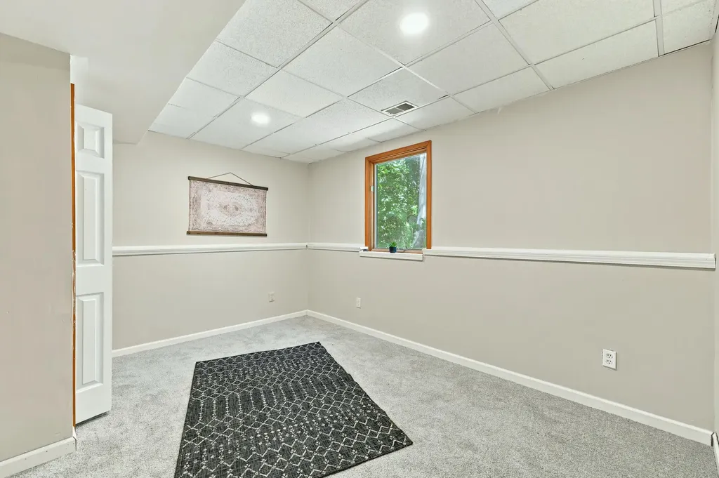 2046 N Roberts Road Muskegon Charter Township MI 49445