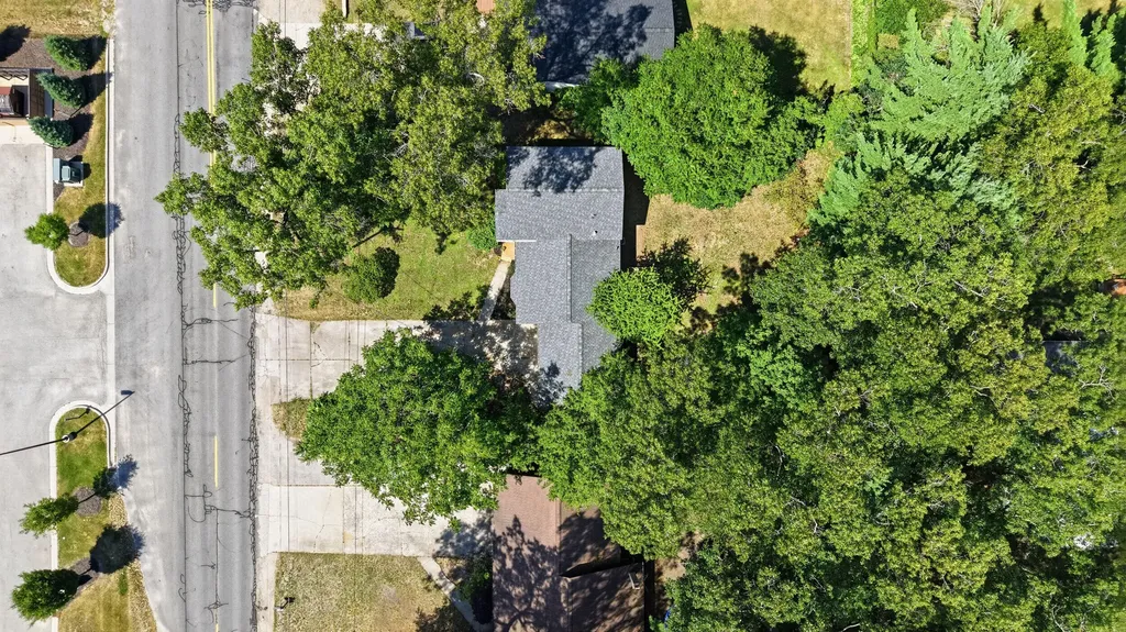 2046 N Roberts Road Muskegon Charter Township MI 49445