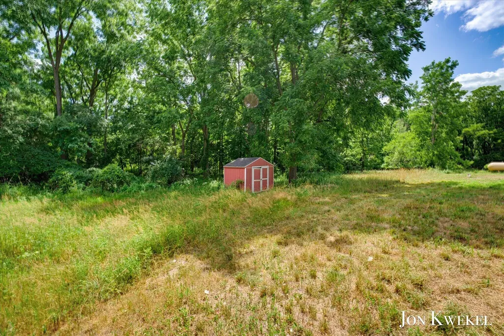 8636 Maple Road Portland Township MI 48851