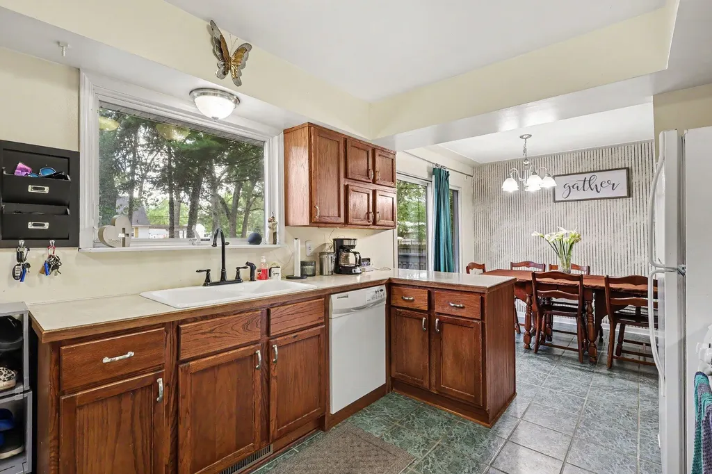 290 Eric Avenue Norton Shores City MI 49444