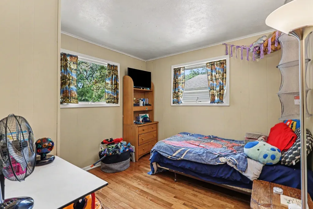 290 Eric Avenue Norton Shores City MI 49444